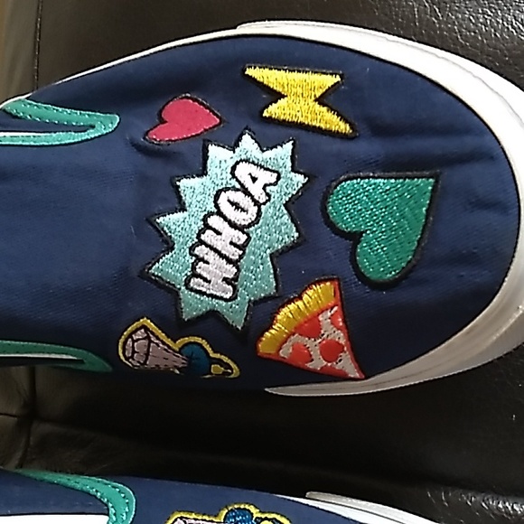 OLD NAVY "WHOA" CANVAS SLIP-ONS (GIRLS/WOMANS SIZE 4) - Picture 7 of 9